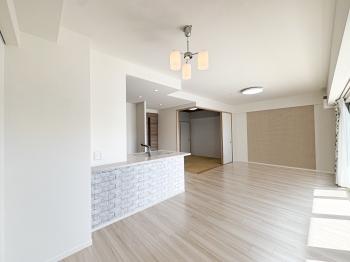 写真は、現況写真と間取り図面をもとにCGで作成したリフォームイメージです。