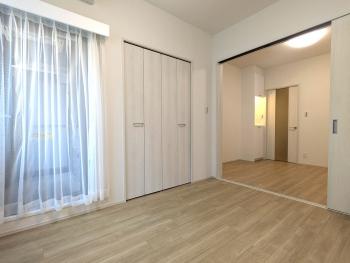 居室とダイニングは引き戸で分けて使用可能