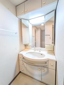 洗面室（CGで作成したリフォームイメージです）