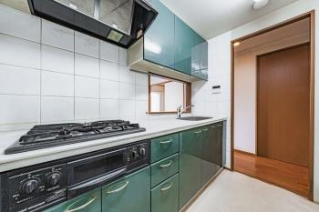 対面式キッチン（CGで作成したリフォームイメージです）