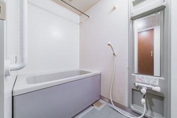 浴室（追焚き、浴室換気乾燥機付）