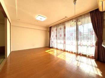 リビングダイニング