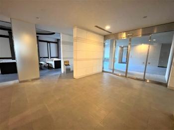 エントランスホール