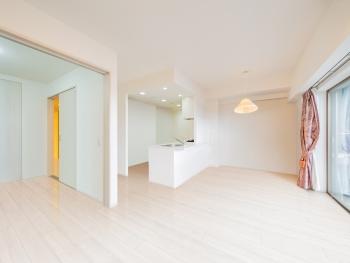 約１２．７帖のリビング（写真はCGで作成したリフォームイメージです）