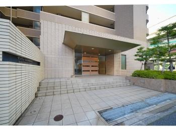 エントランス前アプローチ