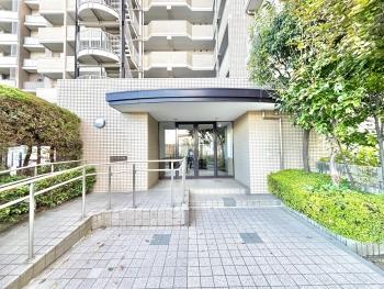 エントランス外観