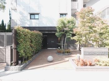 エントランス前写真