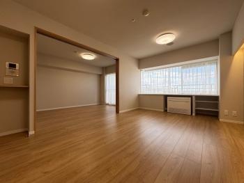 リビングダイニング約１０．４帖