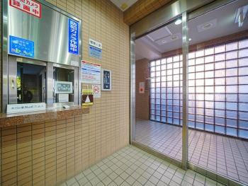 オートロック採用されているエントランス