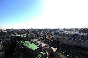 南西側バルコニーからの眺望（永続的に保証するものではございません）