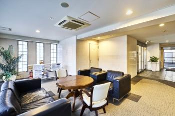 ホテルライクなエントランスラウンジ