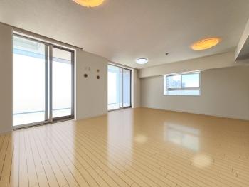 リビングダイニング（CGで作成したリフォームイメージです）