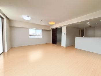 リビングダイニング（CGで作成したリフォームイメージです）