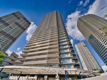 2棟構成、総戸数1149戸の大規模タワーレジデンス