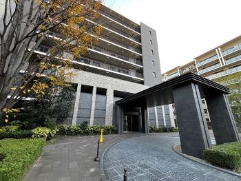 エントランス／車寄せ