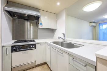 キッチン（CGで作成したリフォームイメージです　処理内容：家具小物削除等）