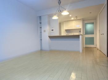 南向き約１１．３帖のリビングダイニング　ＣＧで作成したリフォームイメージです