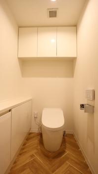 吊戸棚があります。