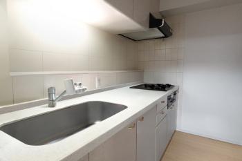 収納の豊富なキッチン（CGを使用したイメージです）