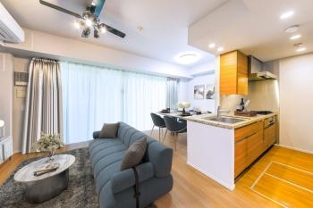 リビングダイニングキッチン　（CGで作成したリフォーム・家具設置イメージです）