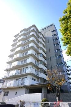 北西方向からの近景です