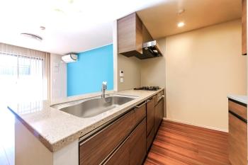 キッチン　（CGで作成したリフォームイメージです）