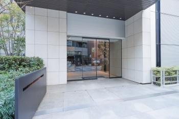 マンション出入口