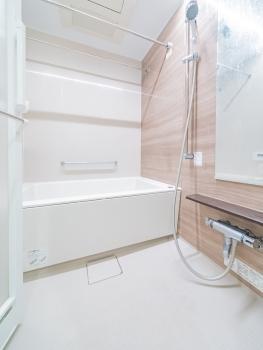 浴室換気乾燥機が設置されています