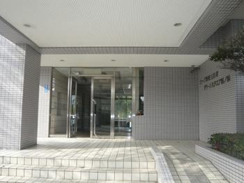 エントランス前写真