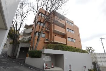 1987年3月築のマンションです。