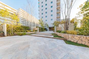 エントランス外観