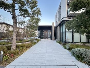 「清掃の行き届いたエントランス」