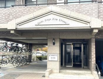 街並みに映えるお洒落なエントランス