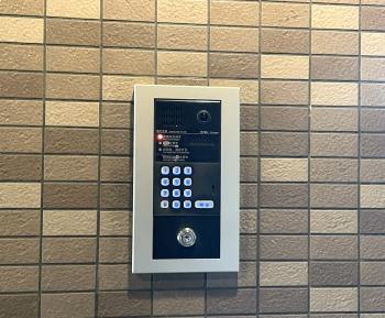 安心のTVモニター付きオートロックマンション