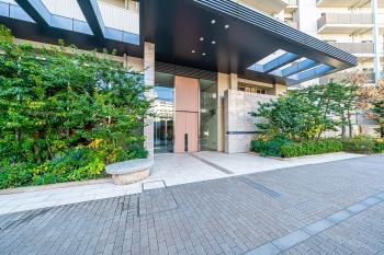 エントランス外観