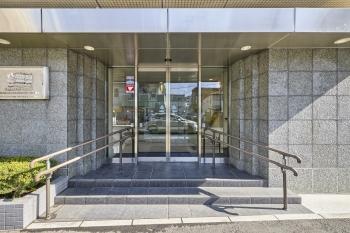 エントランス外観