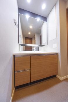 収納力のある洗面室