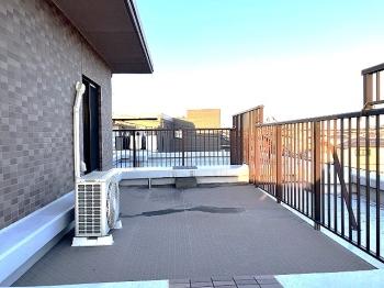 約37.95平米のルーフバルコニー（有償）