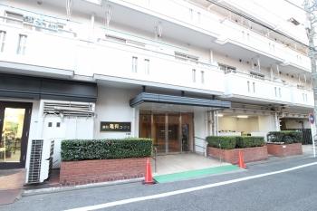 マンションエントランス