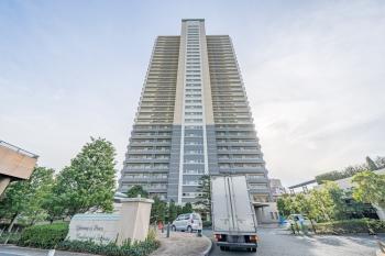 地上３２階建て　総戸数３８９戸のエルザタワー３２