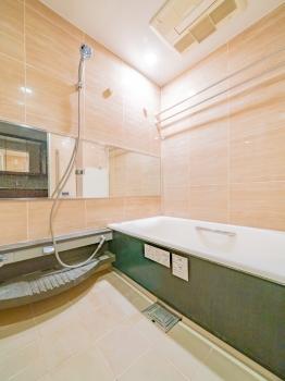 1418サイズ、浴室乾燥機付き