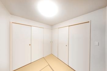 約4.5畳の和室、開放して使用できます。（CGで作成したリフォームイメージです）