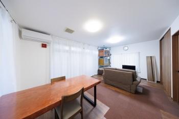 約12帖のリビングダイニングには床暖房を設置しております。