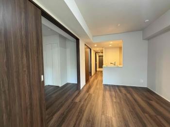 家具の配置がしやすい縦長のリビングダイニングキッチン