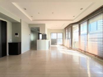 横長リビングです。