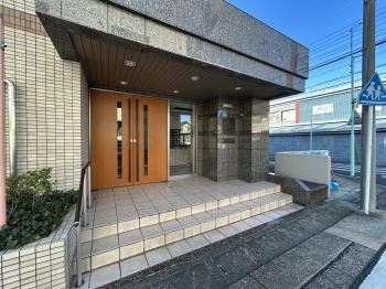 エントランス外観