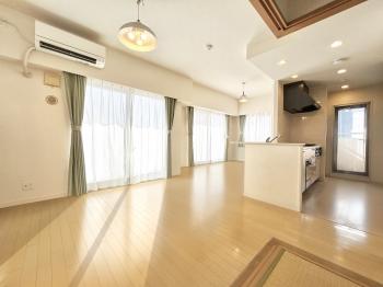 リビングダイニング（ＣＧで作成したリフォームイメージです）