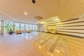 エントランスホール