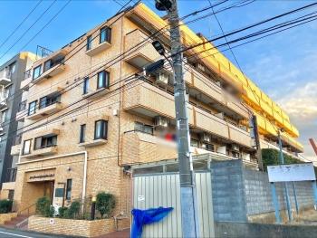 1982年11月築、総戸数44戸