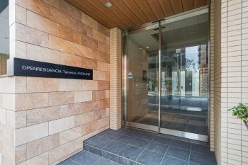 住まう方を迎え入れるエントランス